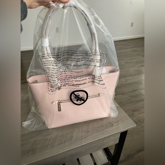 Michael Kors Tote - Picture 5 of 5